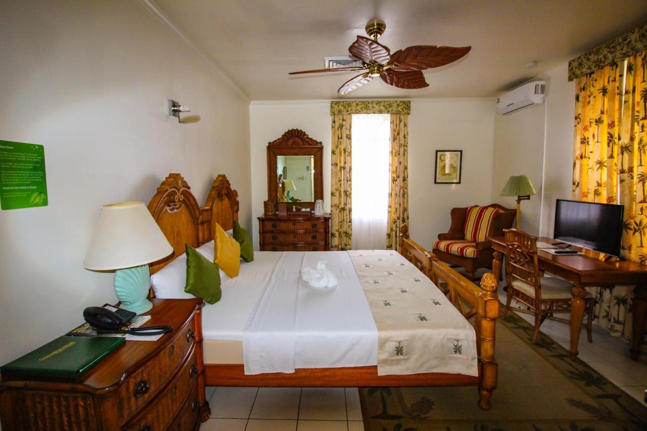 Отель Grenadine House Кингстаун Экстерьер фото